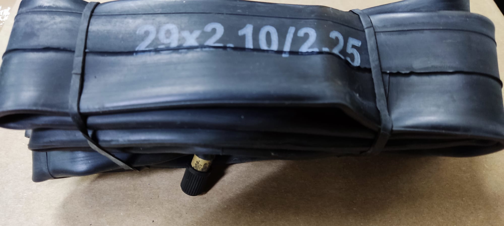 camara antipinchazo 29"